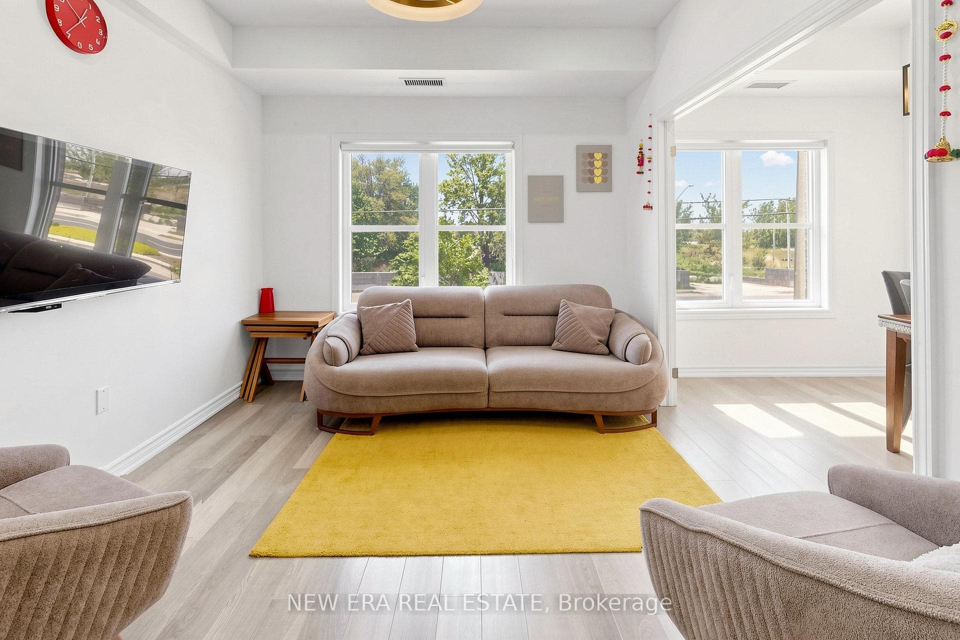 3865 Major Mackenzie Drive Unit 216