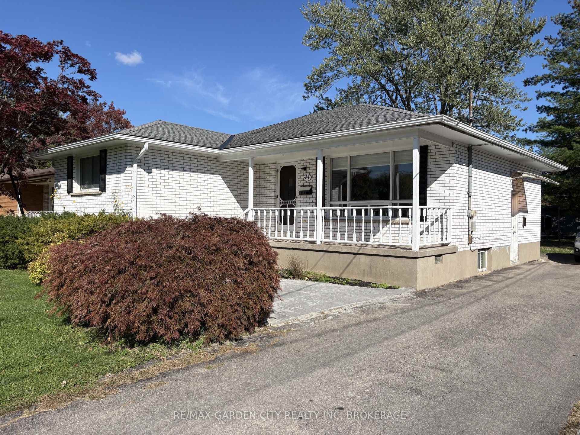44 VALENCOURT Drive Unit Lower
