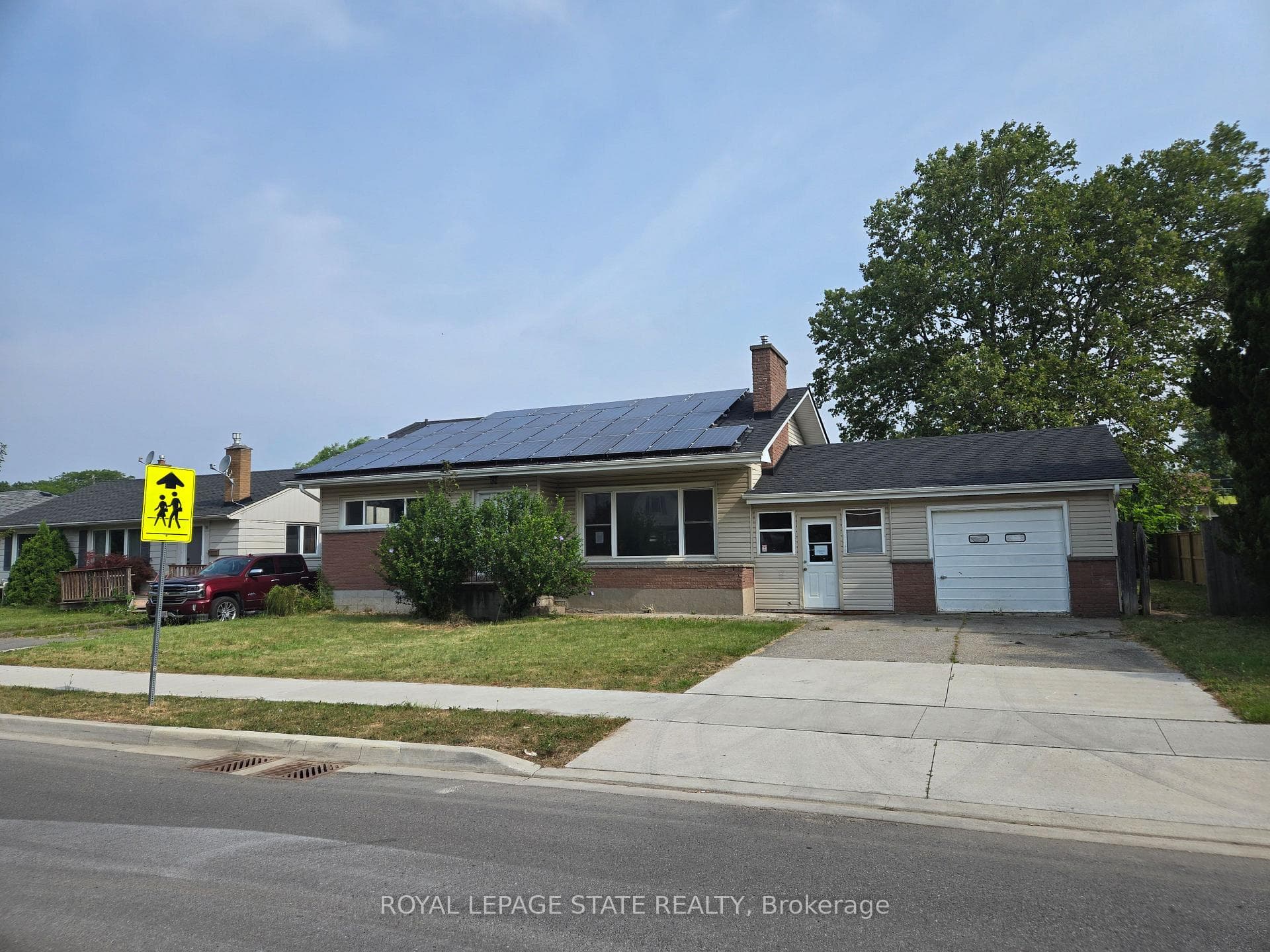 16 Broderick Avenue