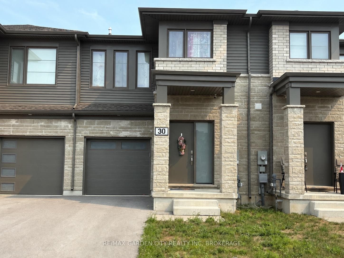30 West Creek Court Unit LOWER