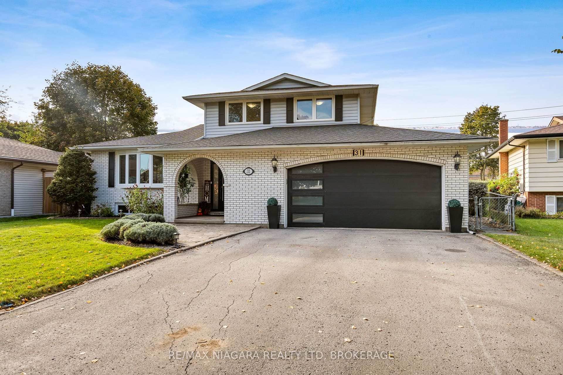 31 Jessica Drive