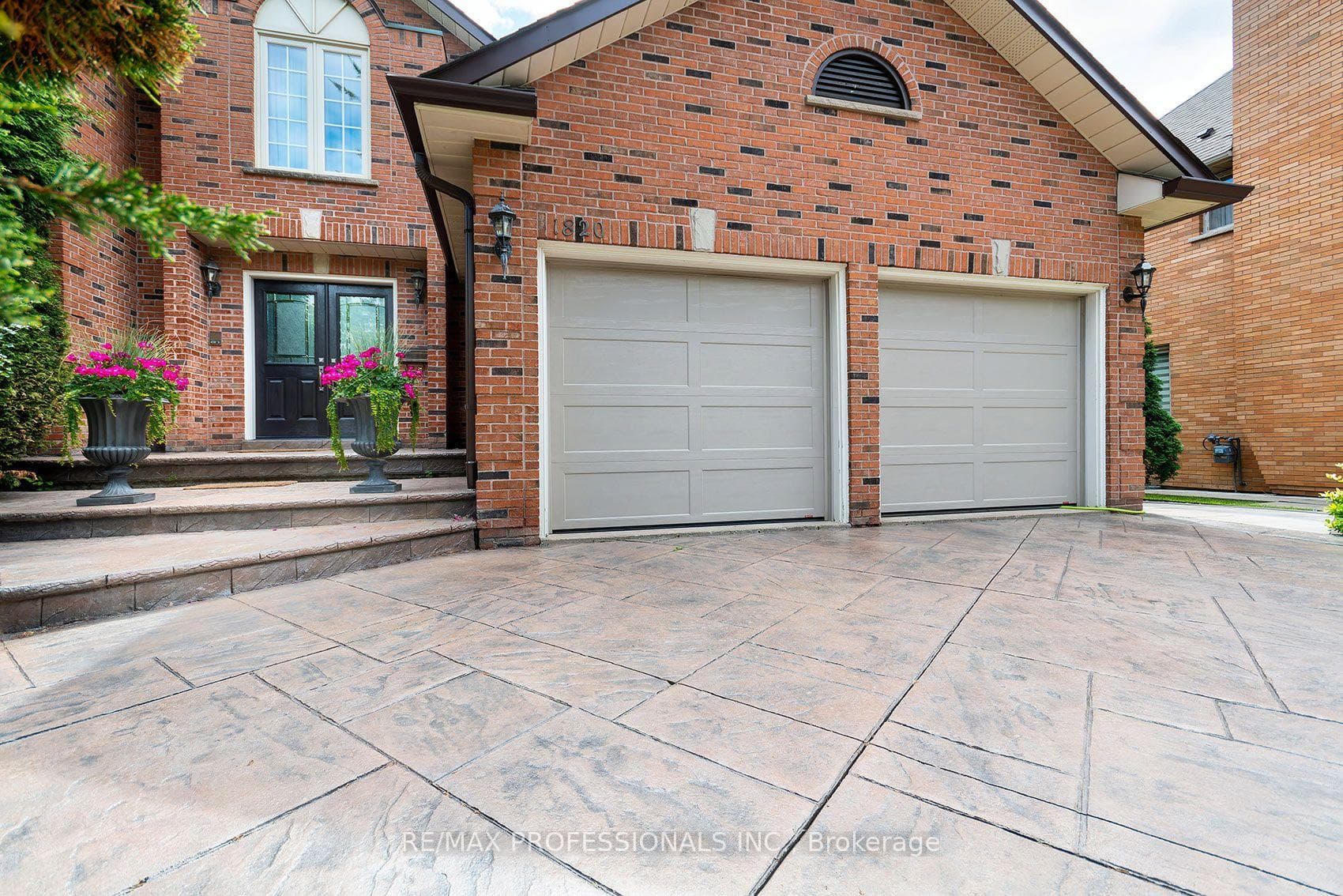 1820 Shady Creek Court