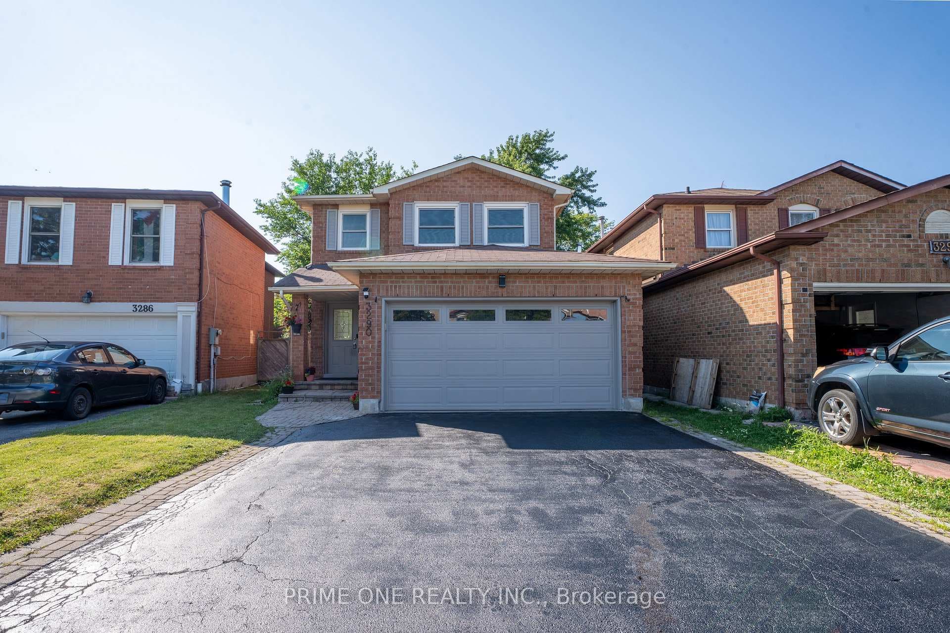 3290 Cambourne Crescent