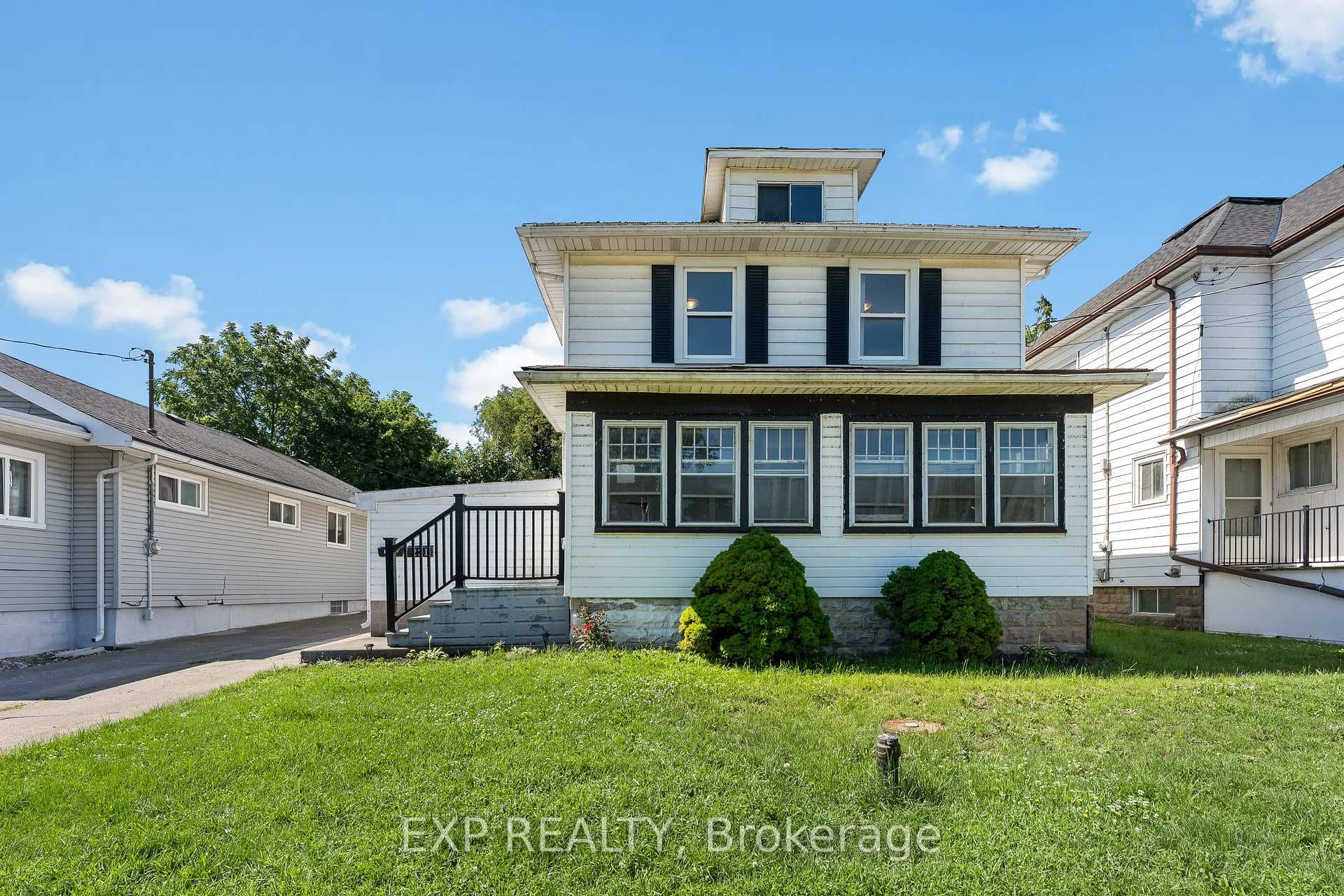 221 Bowen Road