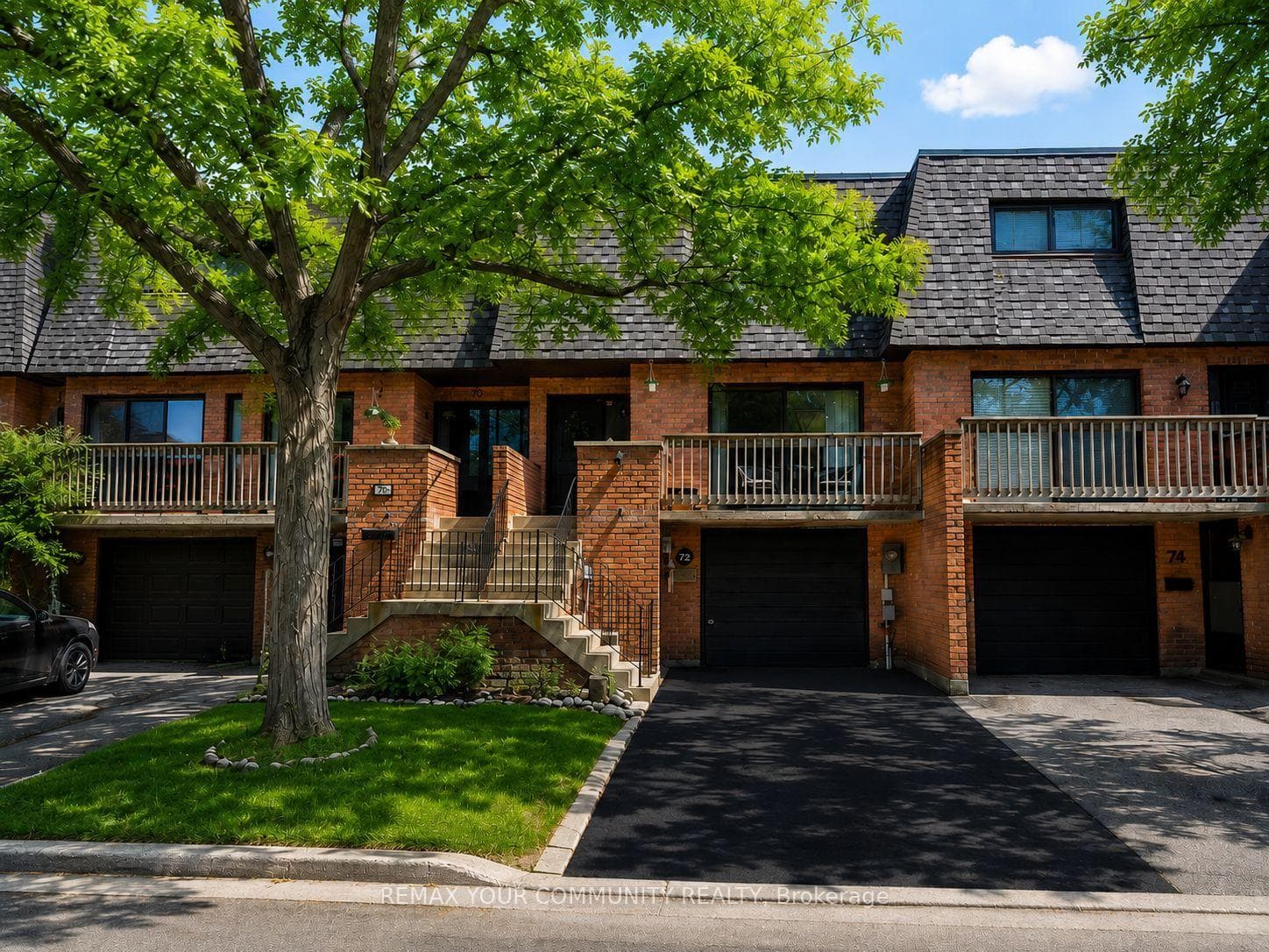 72 Ashglen Way Unit 16