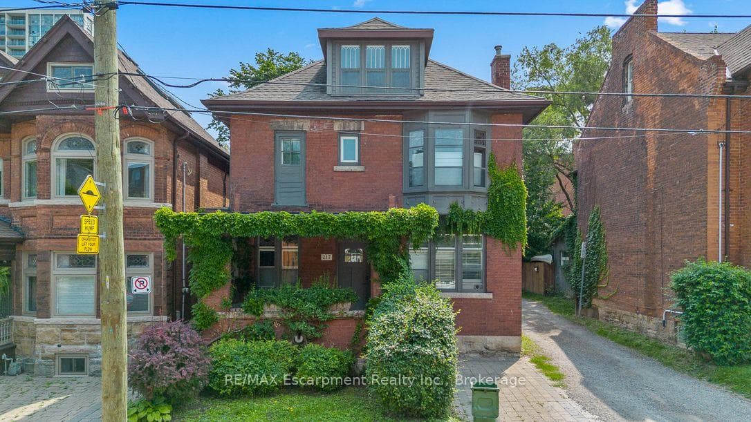217 Caroline Street