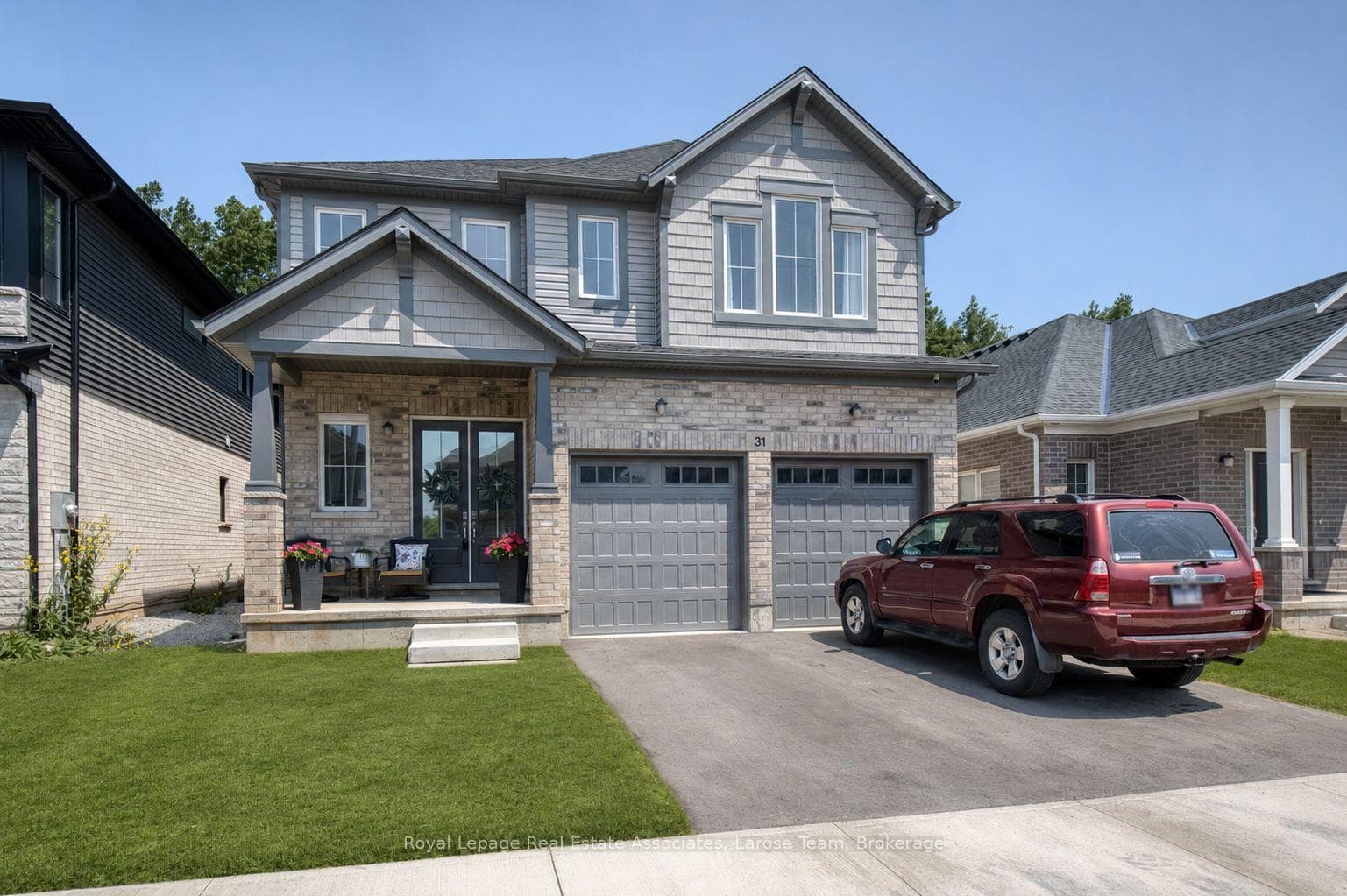 31 Willson Drive Unit Main and 2nd Floor,