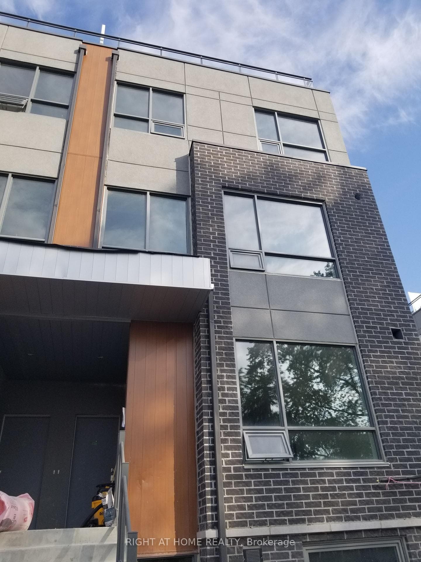 650 Atwater Avenue Unit 3