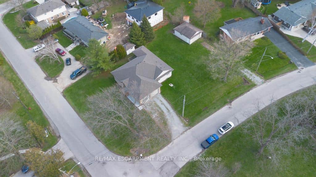 80 Lister Avenue