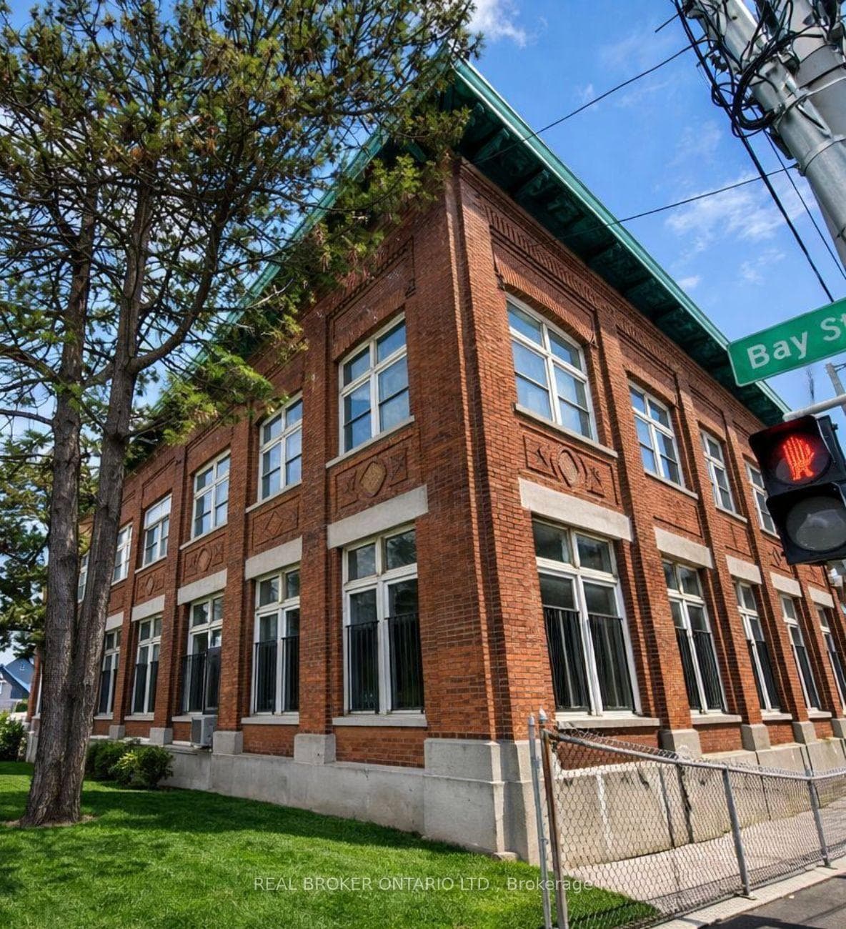 231 Bay Street Unit 100 B