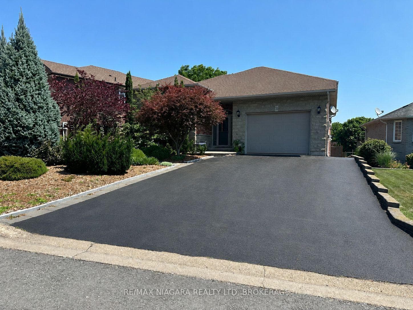 31 Hillcrest Road
