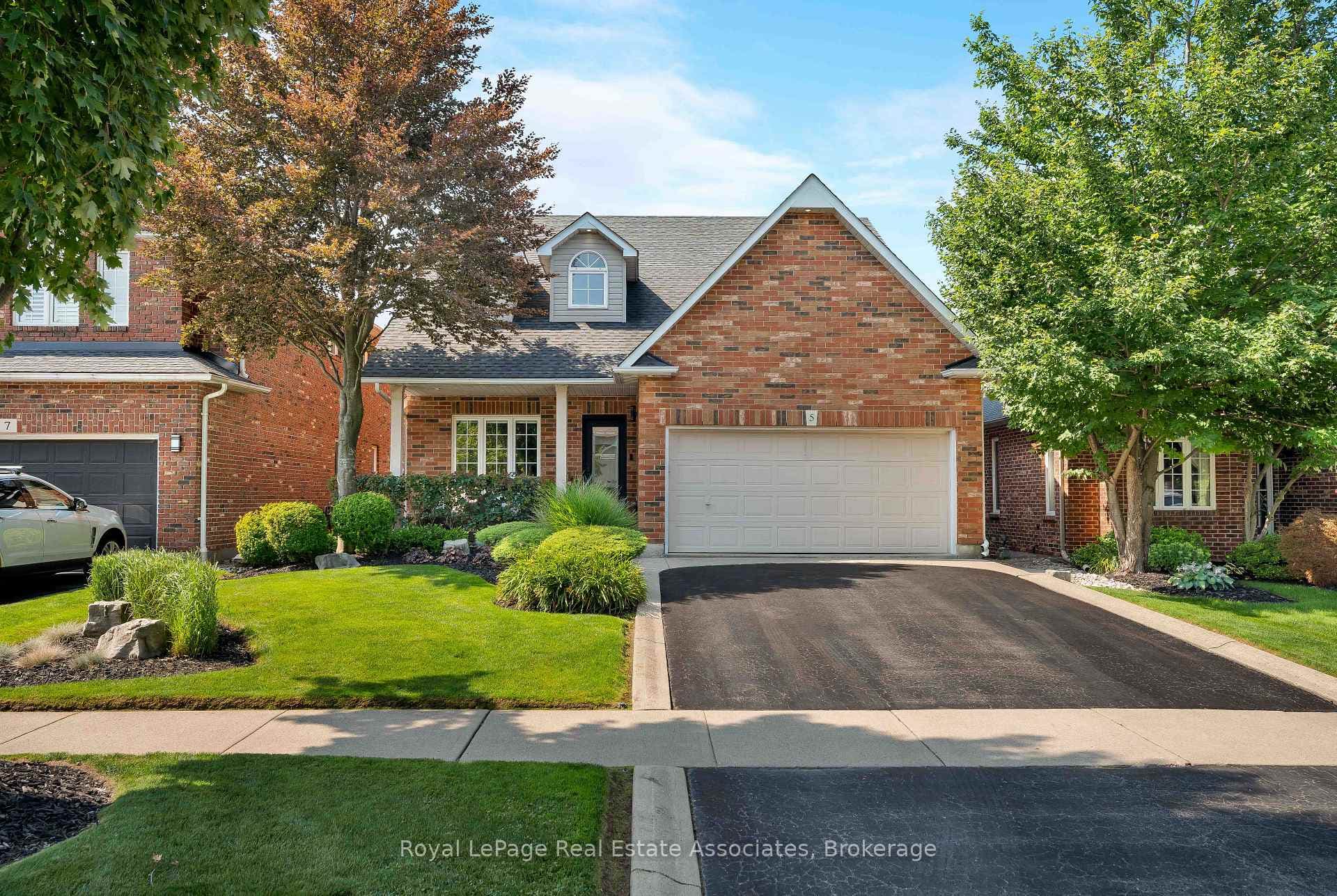 5 Volterra Court