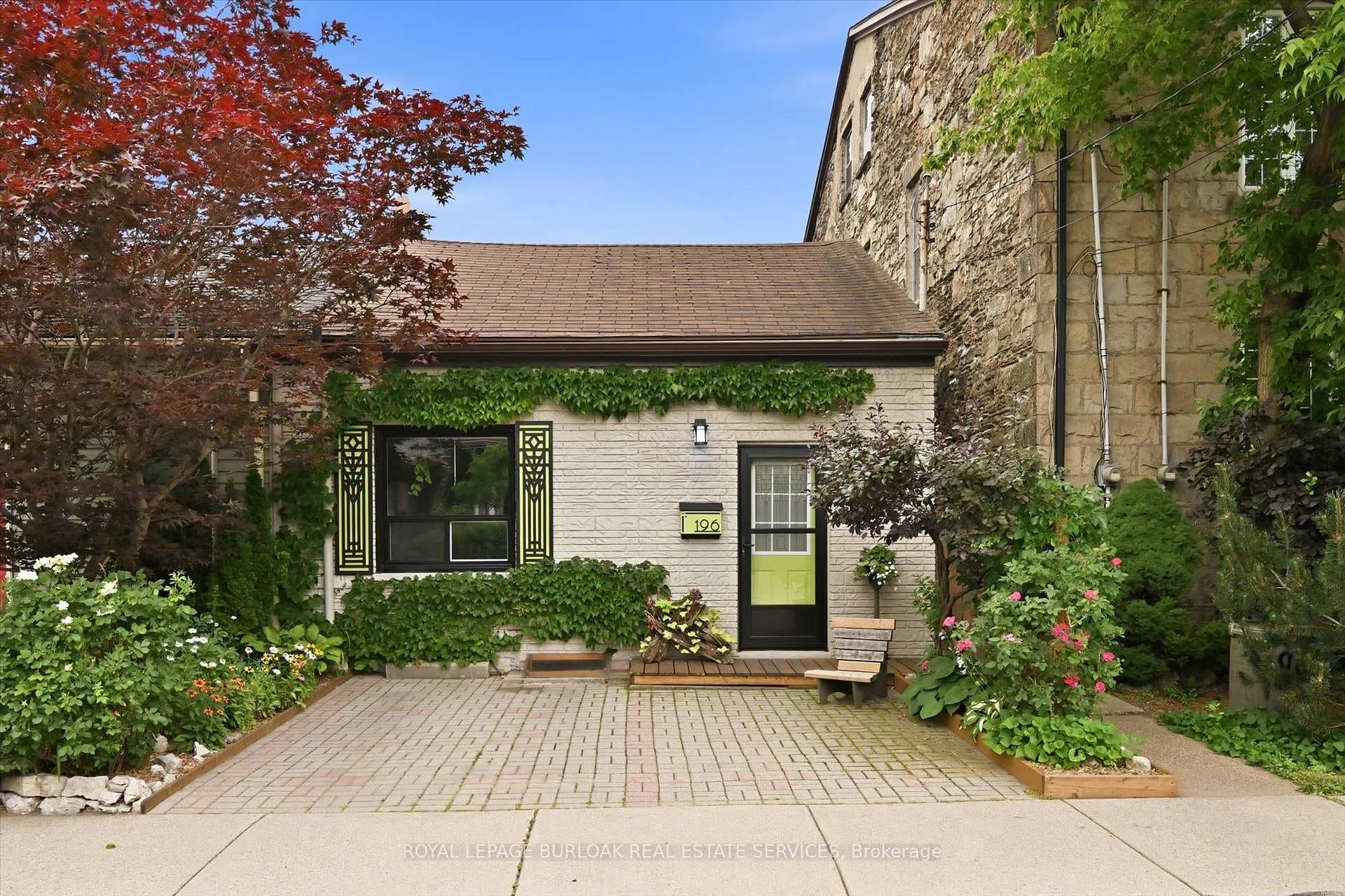 196 Ray Street
