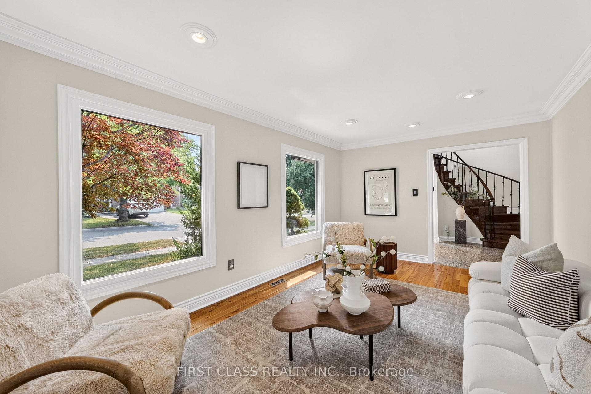 19 Tomlinson Circle