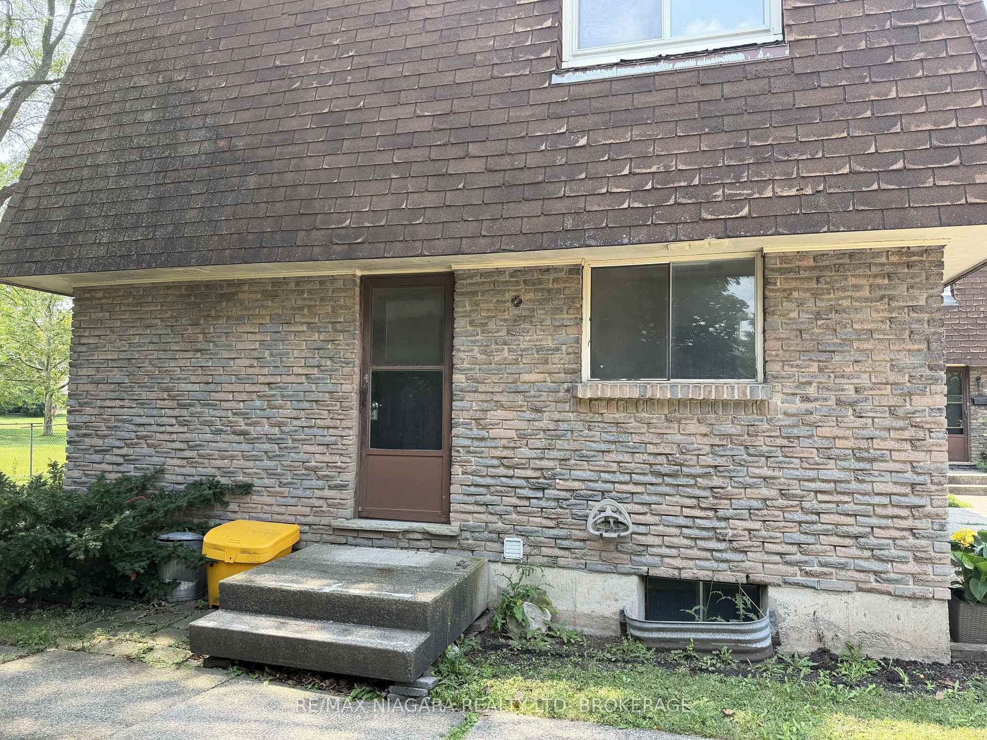 21 Woodlawn Road Unit 4