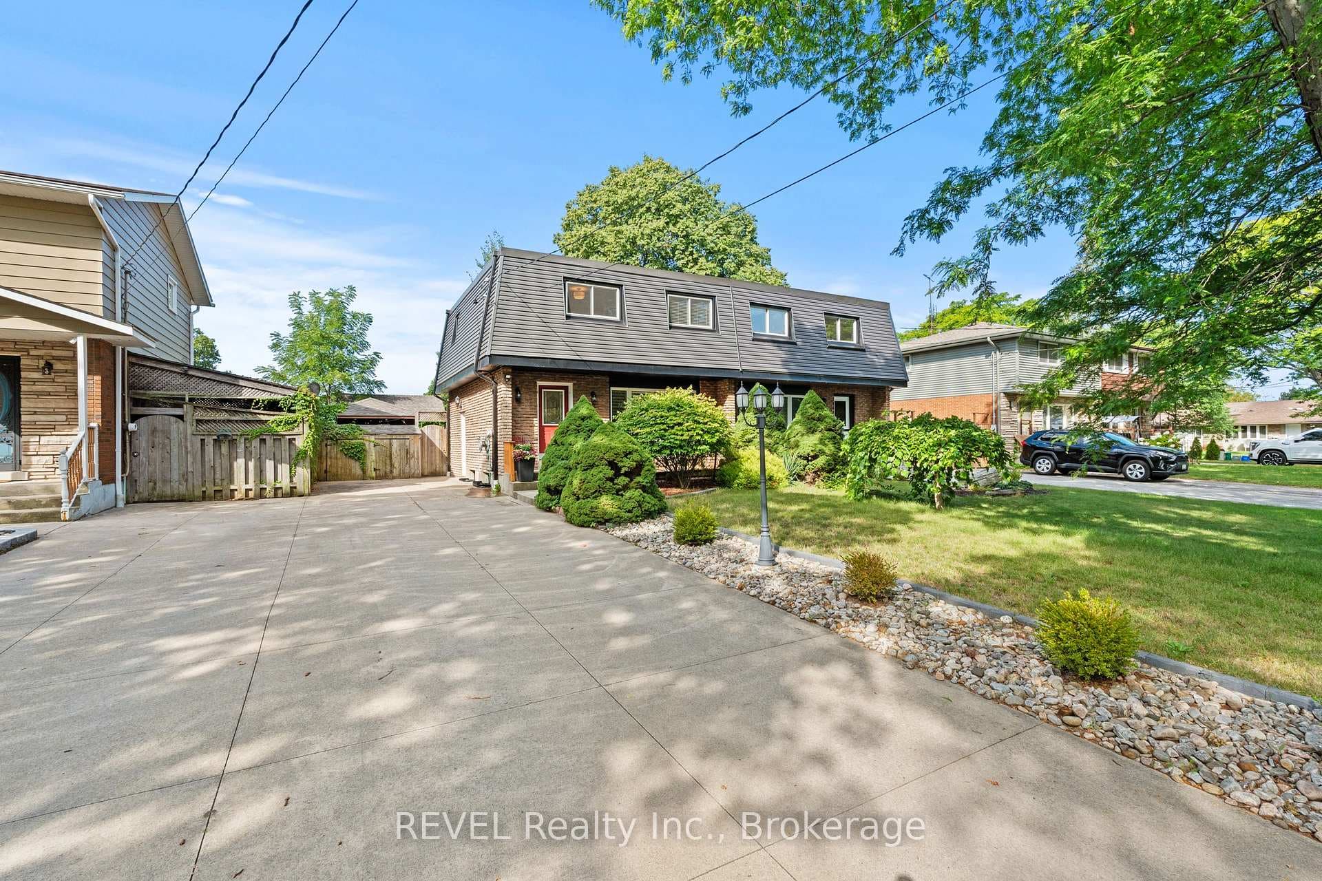 28 Black Knight Road