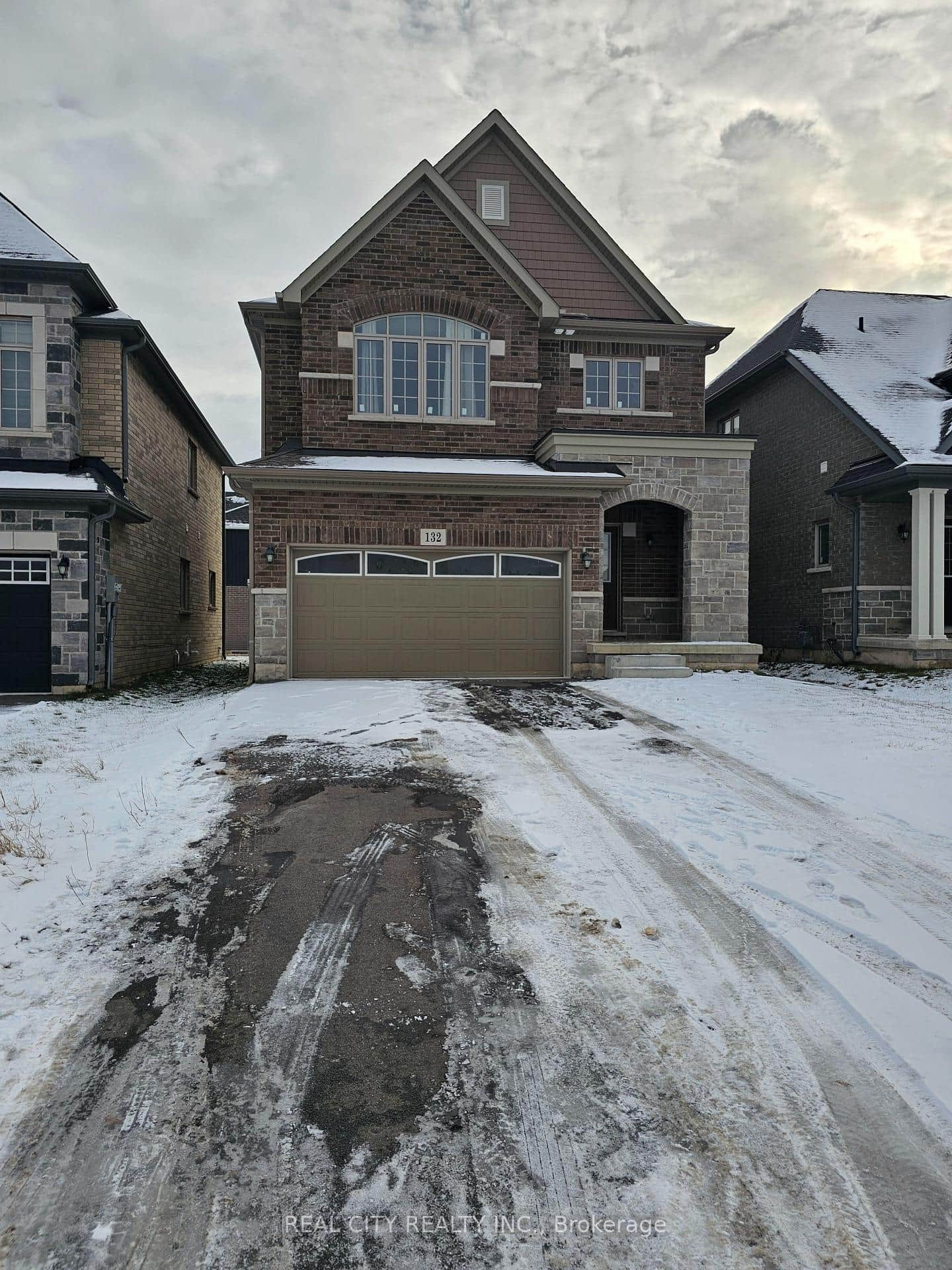 132 Sunset Way