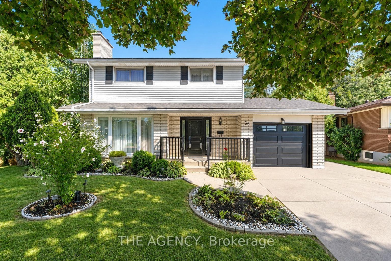 36 Buckingham Drive