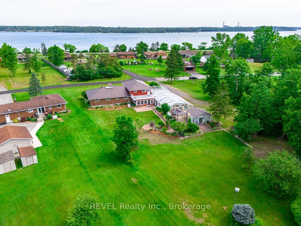 2229 Houck Crescent