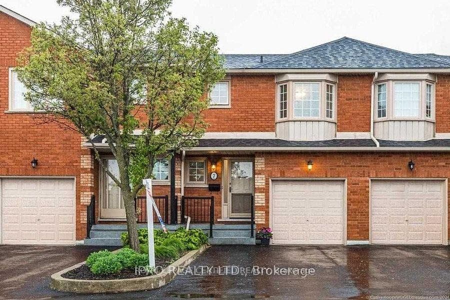 255 Mount Albion Road Unit 7