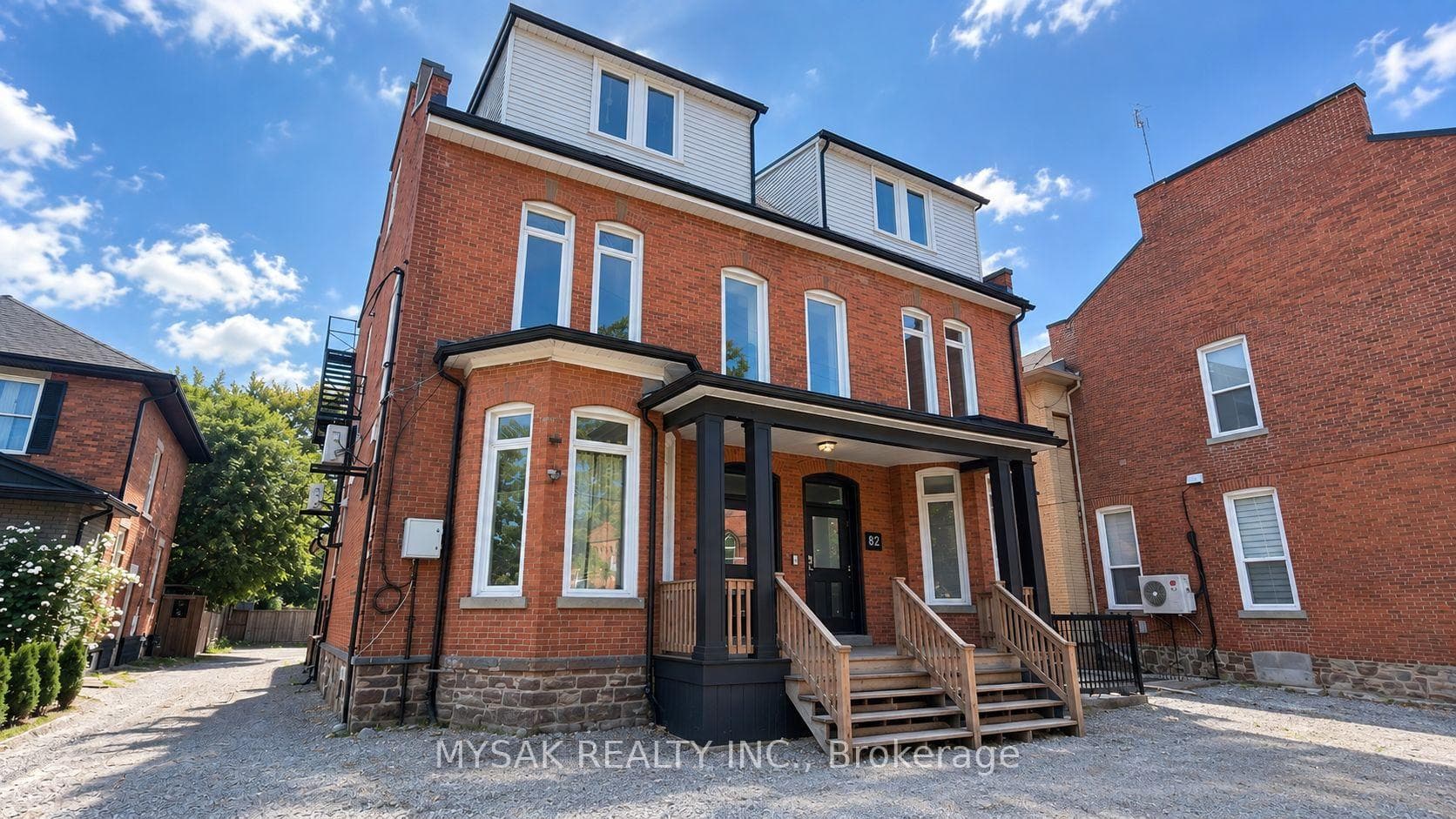82-84 Welland Avenue