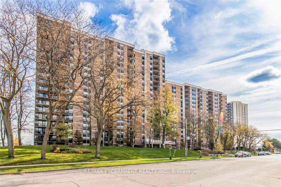 500 Green Road Unit 310