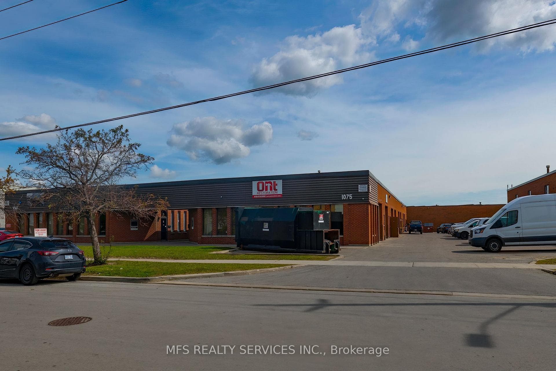 1075-1087 Westport Crescent
