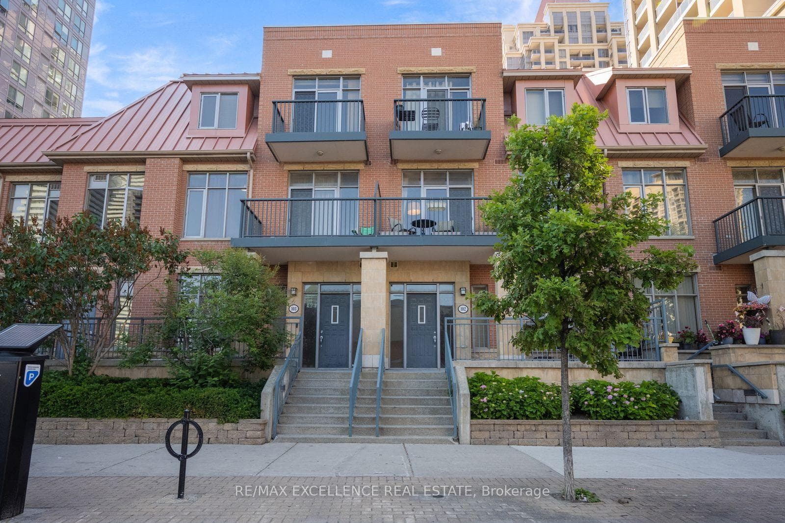 320 City Centre Drive Unit Gv202