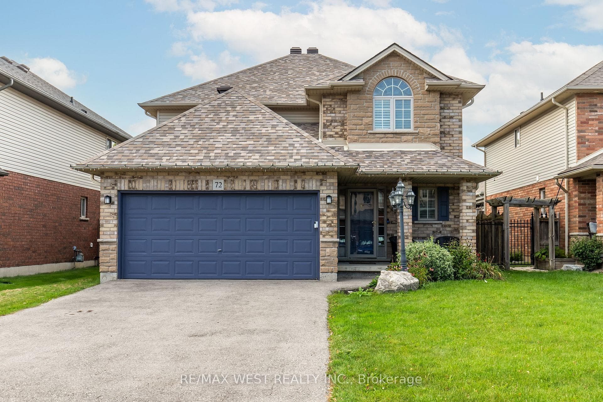72 Etherington Crescent