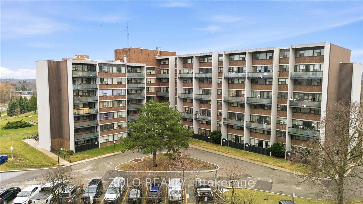 2121 Roche Court Unit 707
