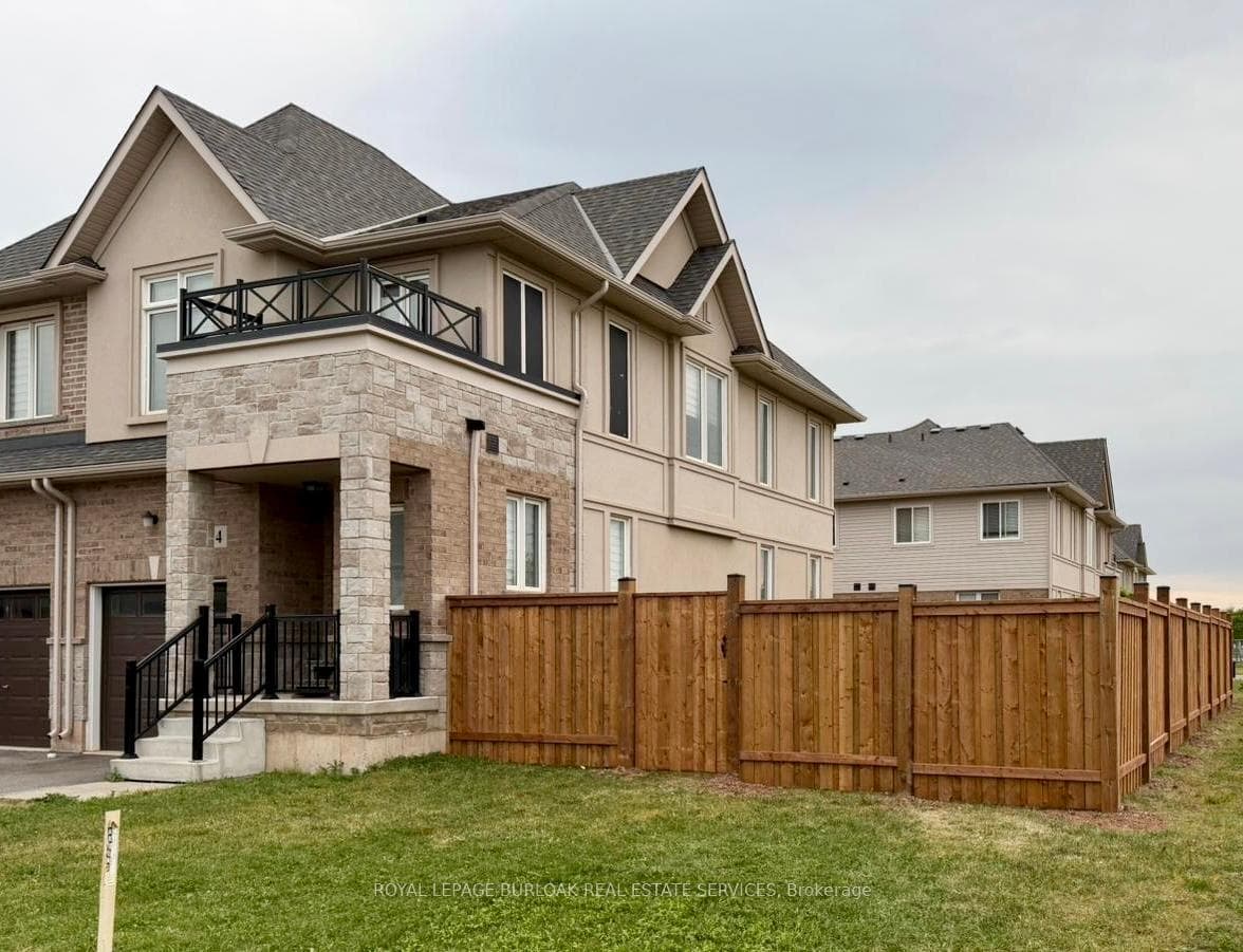 4 Foothills Lane