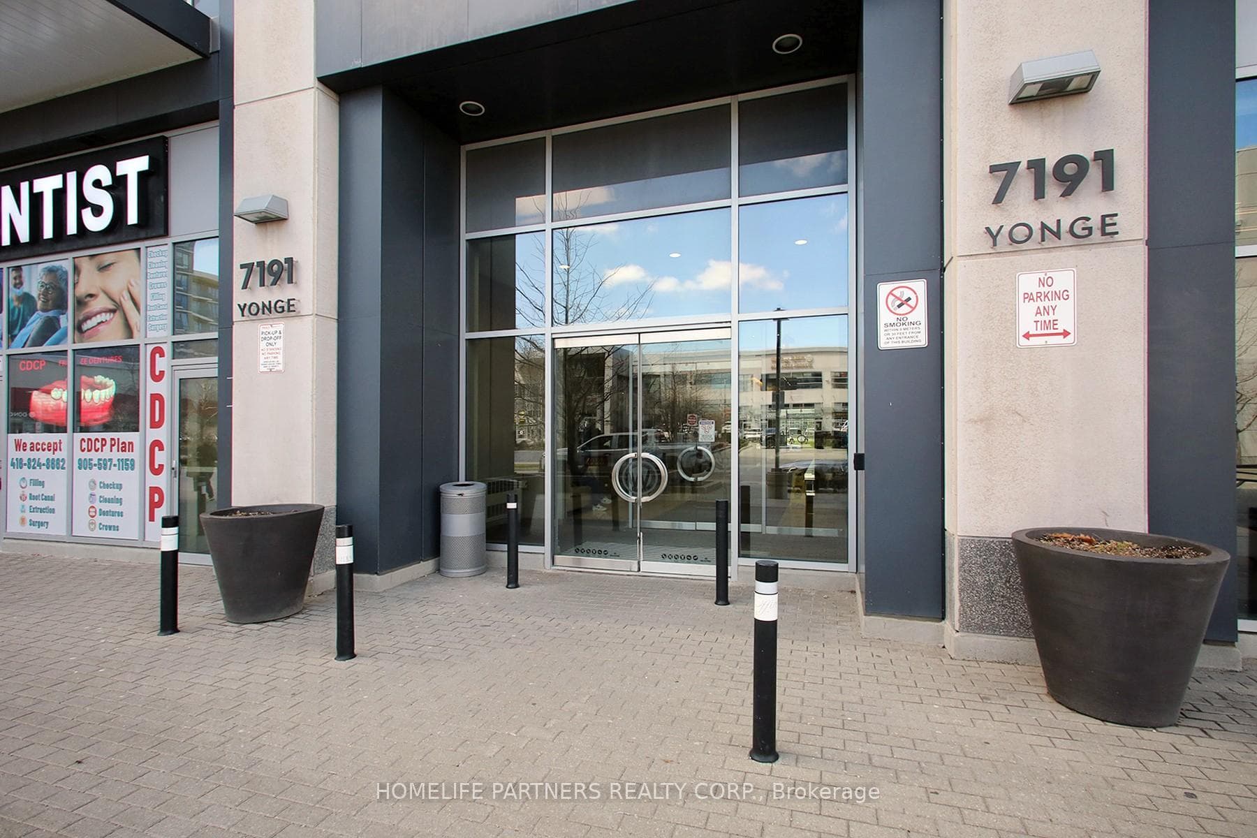 7191 Yonge Street Unit 305
