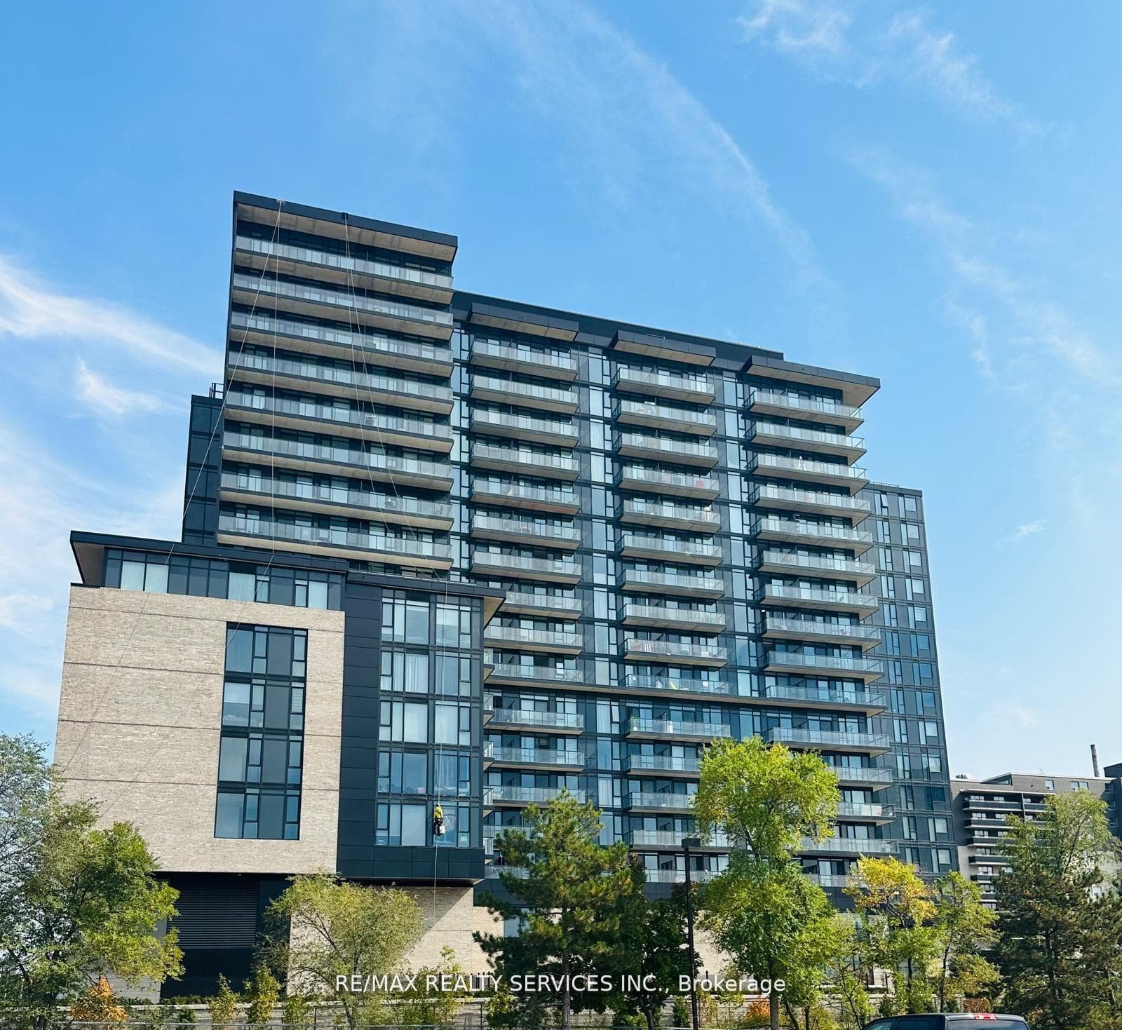 86 Dundas Street Unit 409