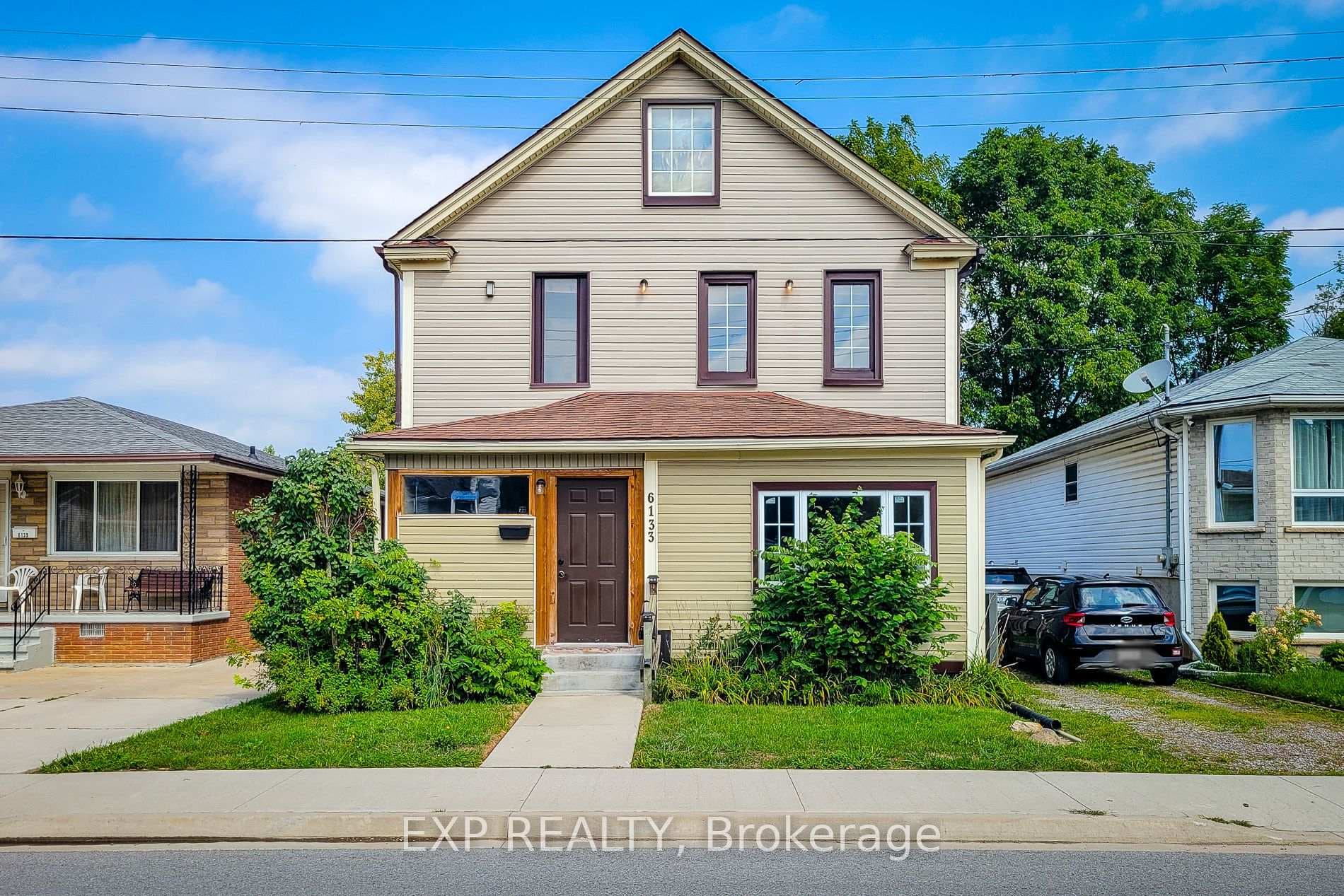 6133 Prospect Street Unit Upper
