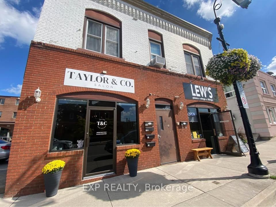 36 Front Street