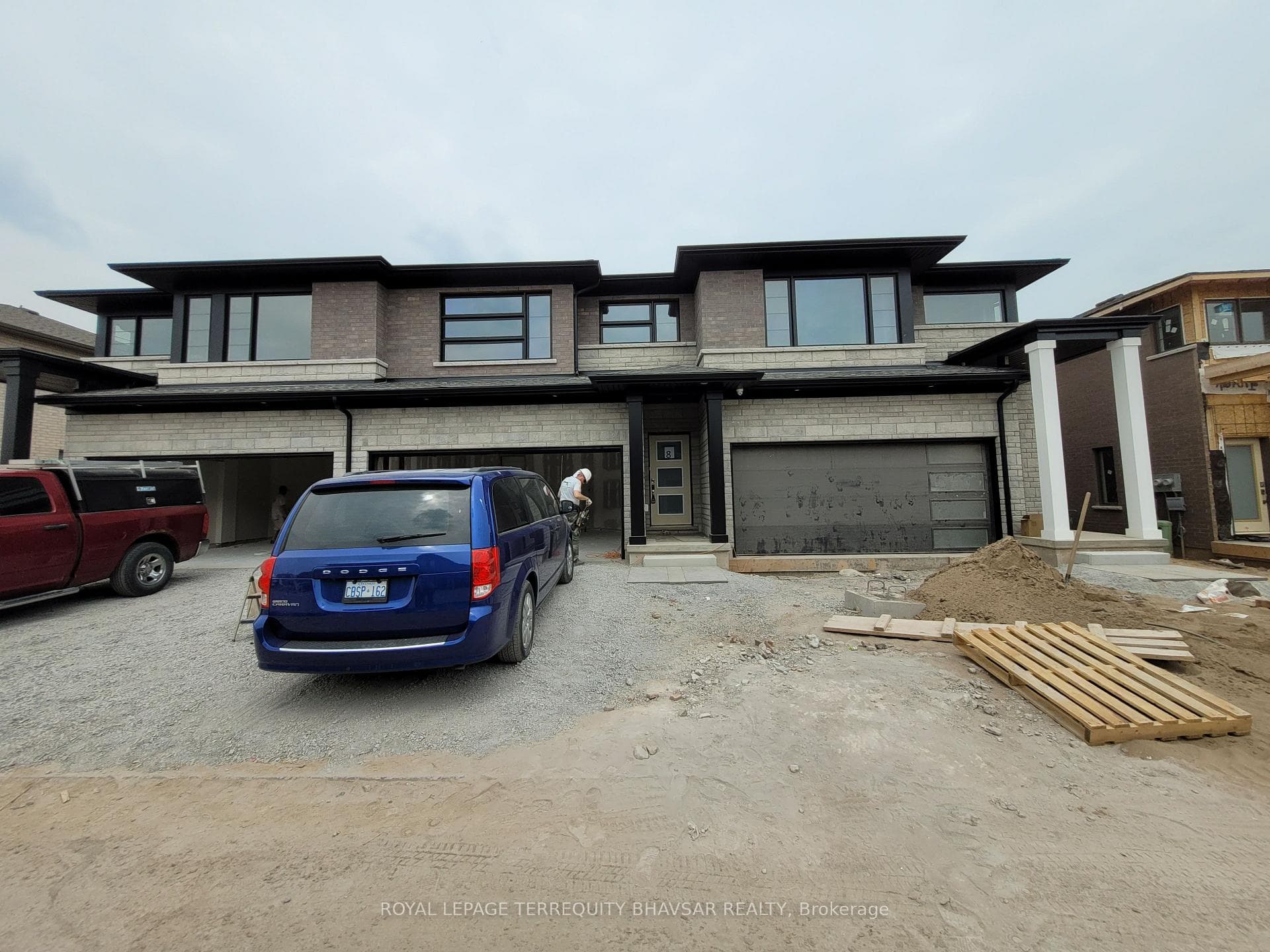 4552 Portage Road Unit 8