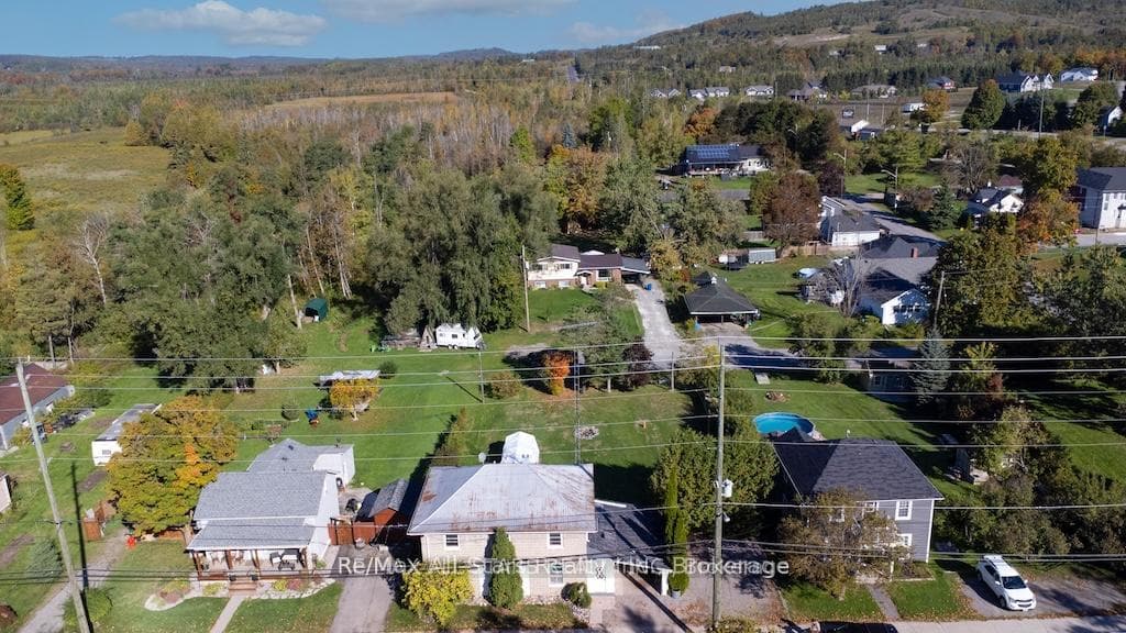 1463 Highway 7A N/A