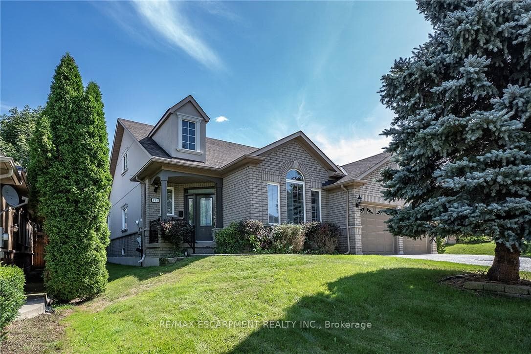 151 Moore Crescent