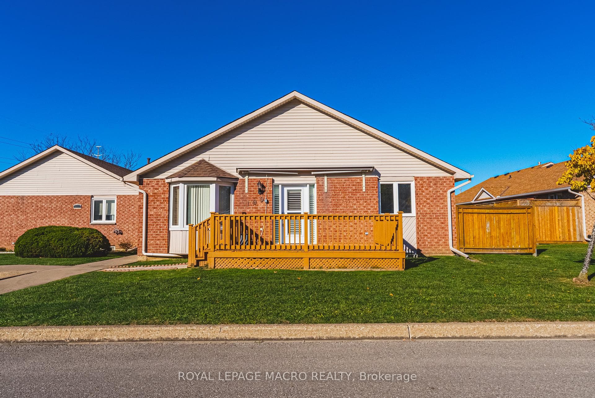 122 Bunting Road Unit 109