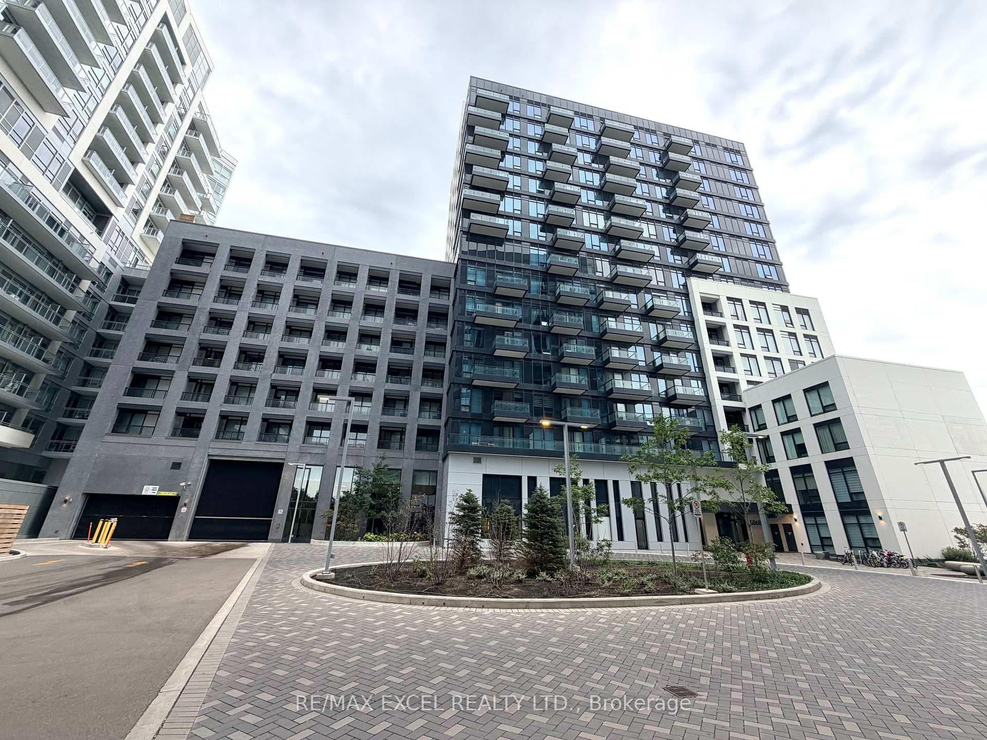 8868 Yonge Street Unit 809E