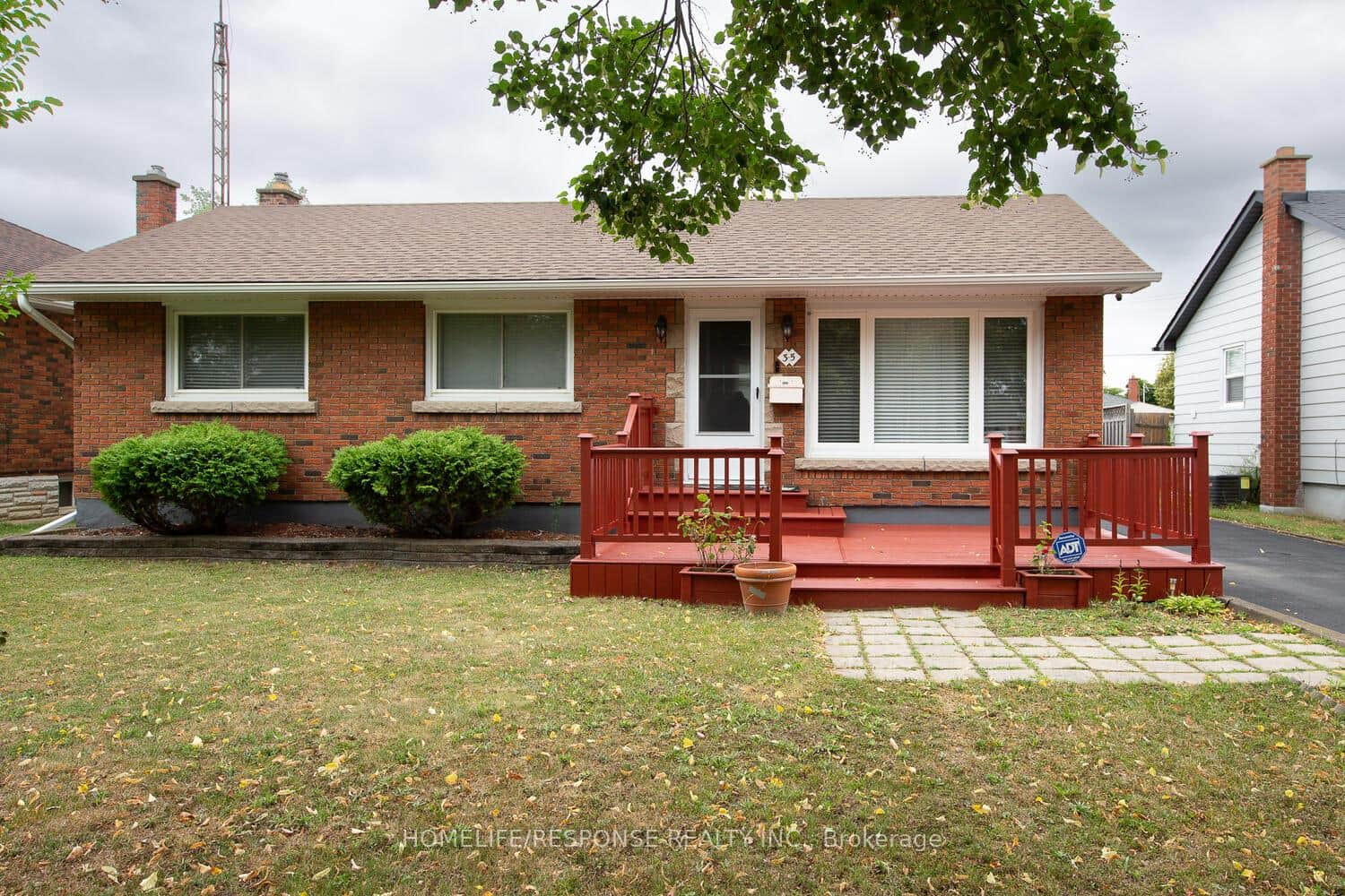 35 PARKDALE Drive