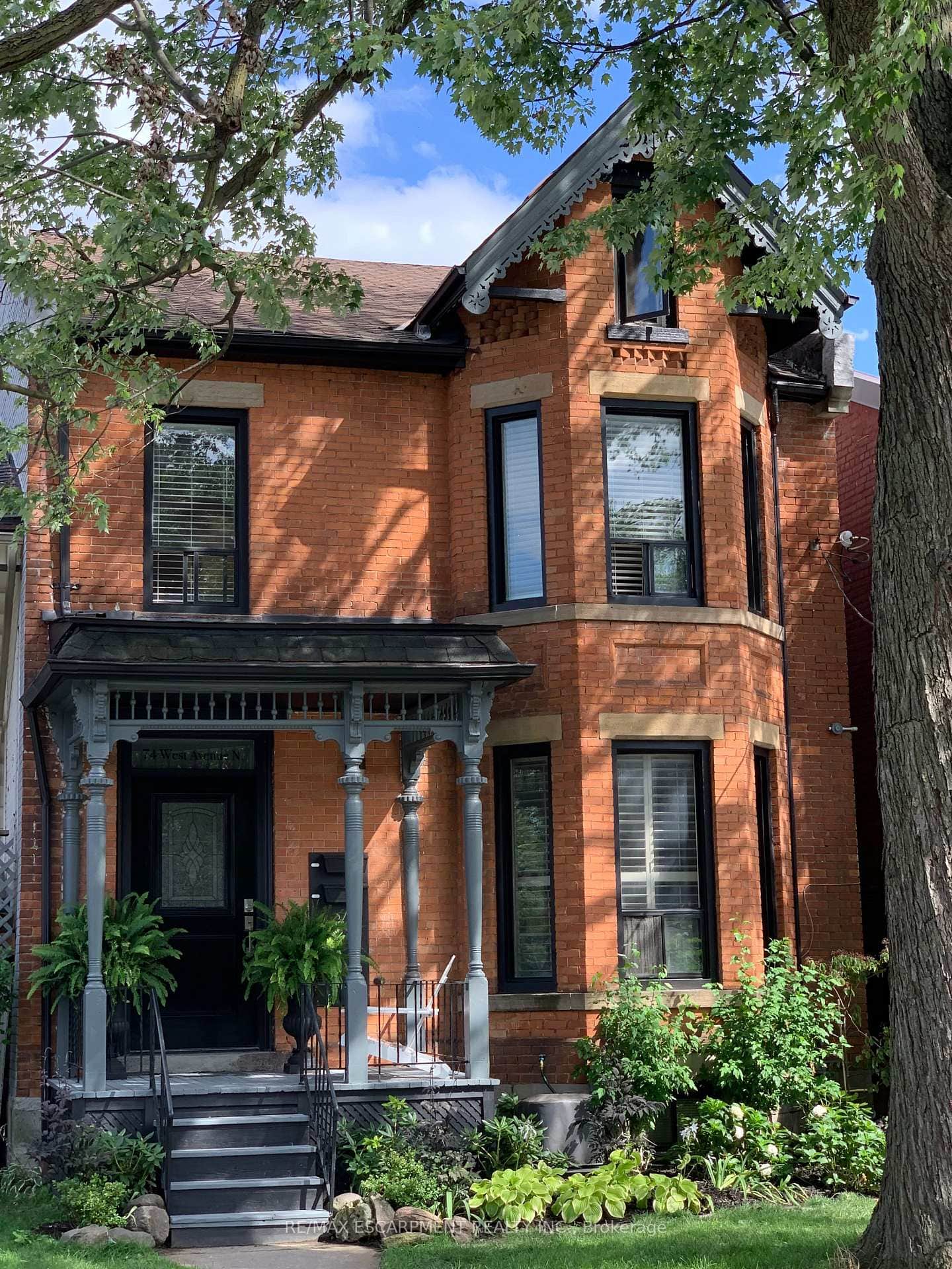 74 WEST Avenue Unit 5