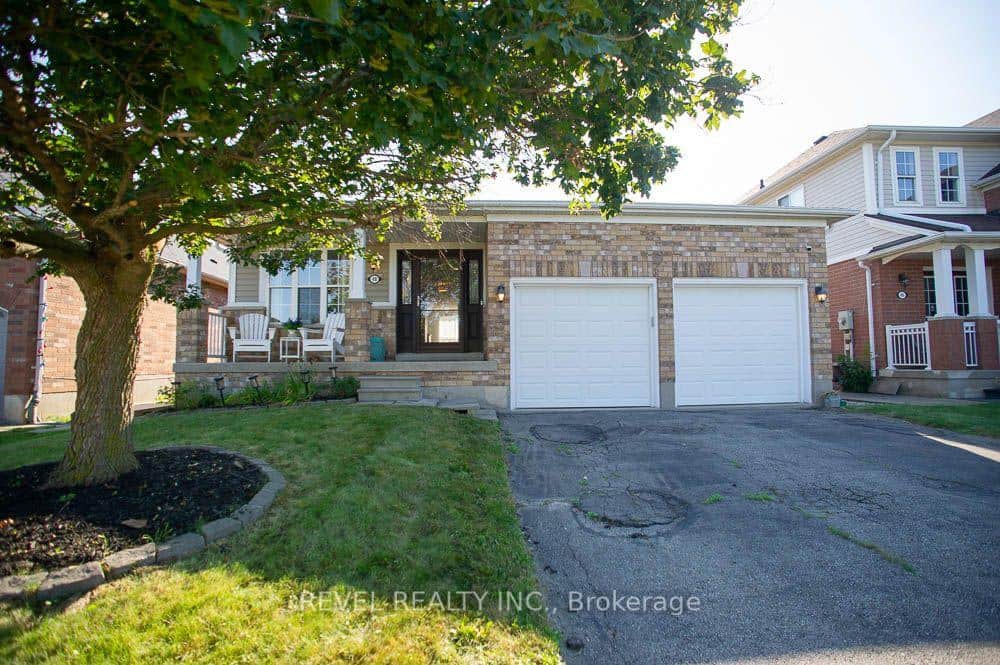 48 Lovell Crescent