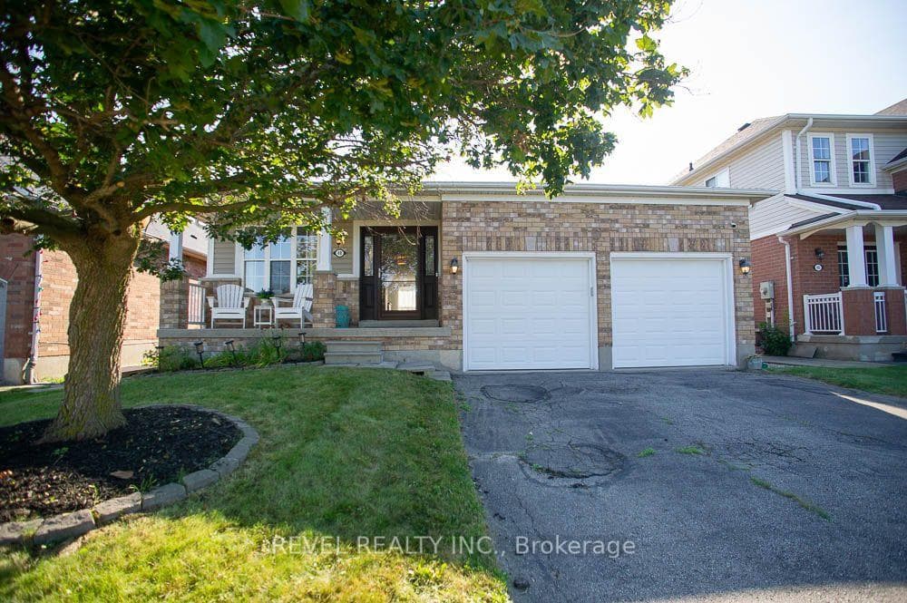 48 Lovell Crescent