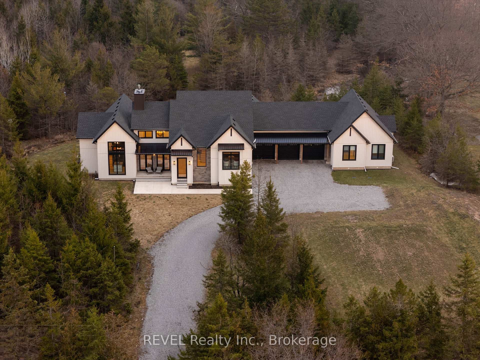 3901 White Road