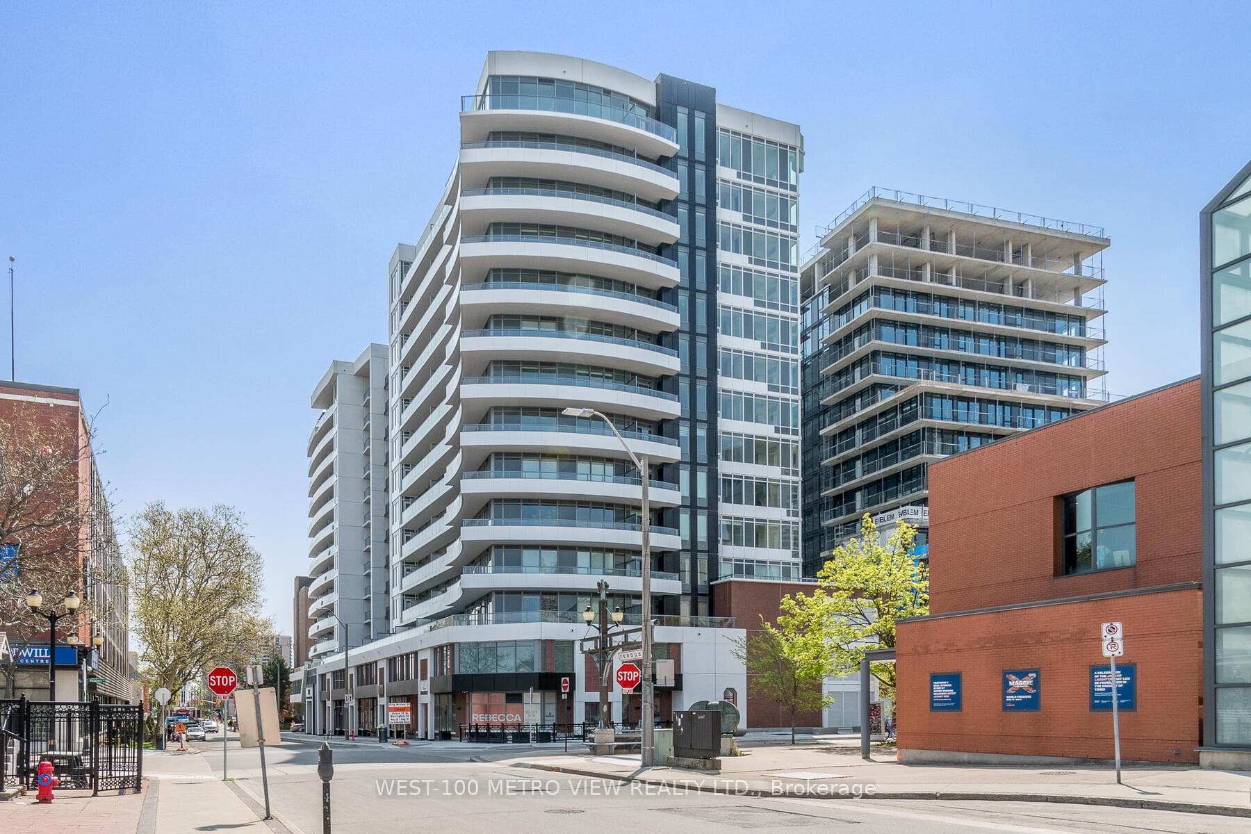 212 King William Street Unit 822