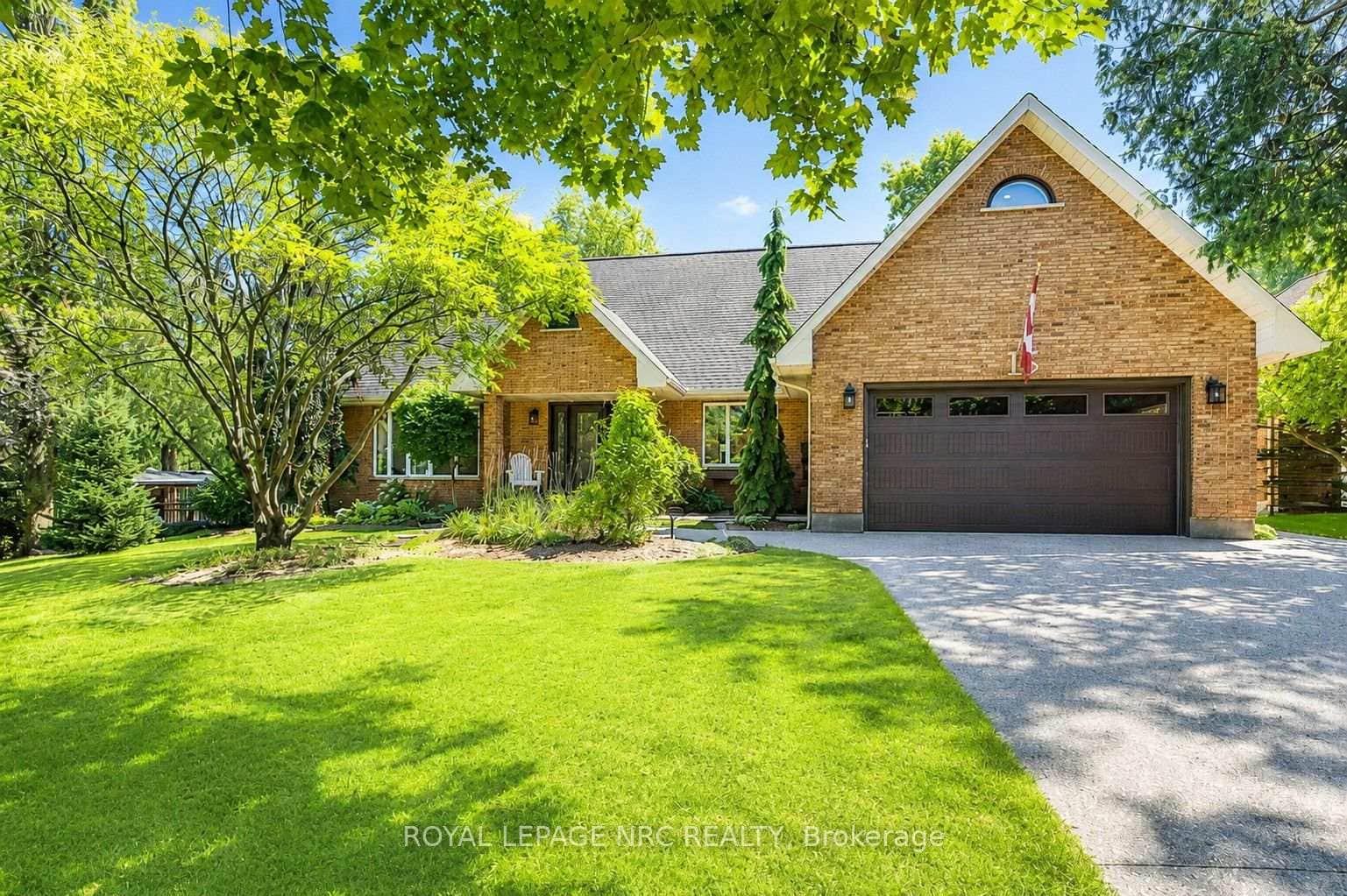 15 Petronella Parkway