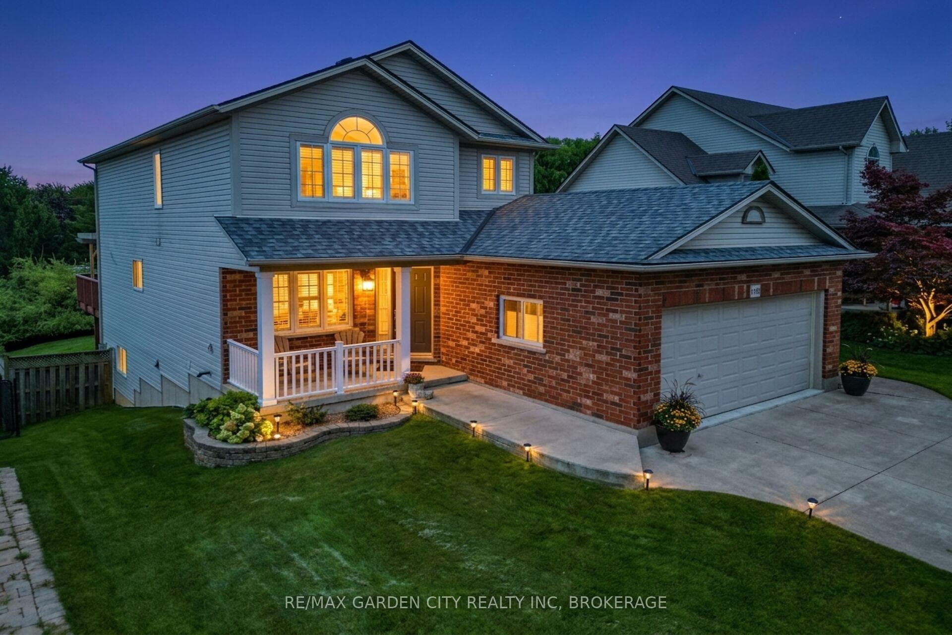 4039 Barry Drive