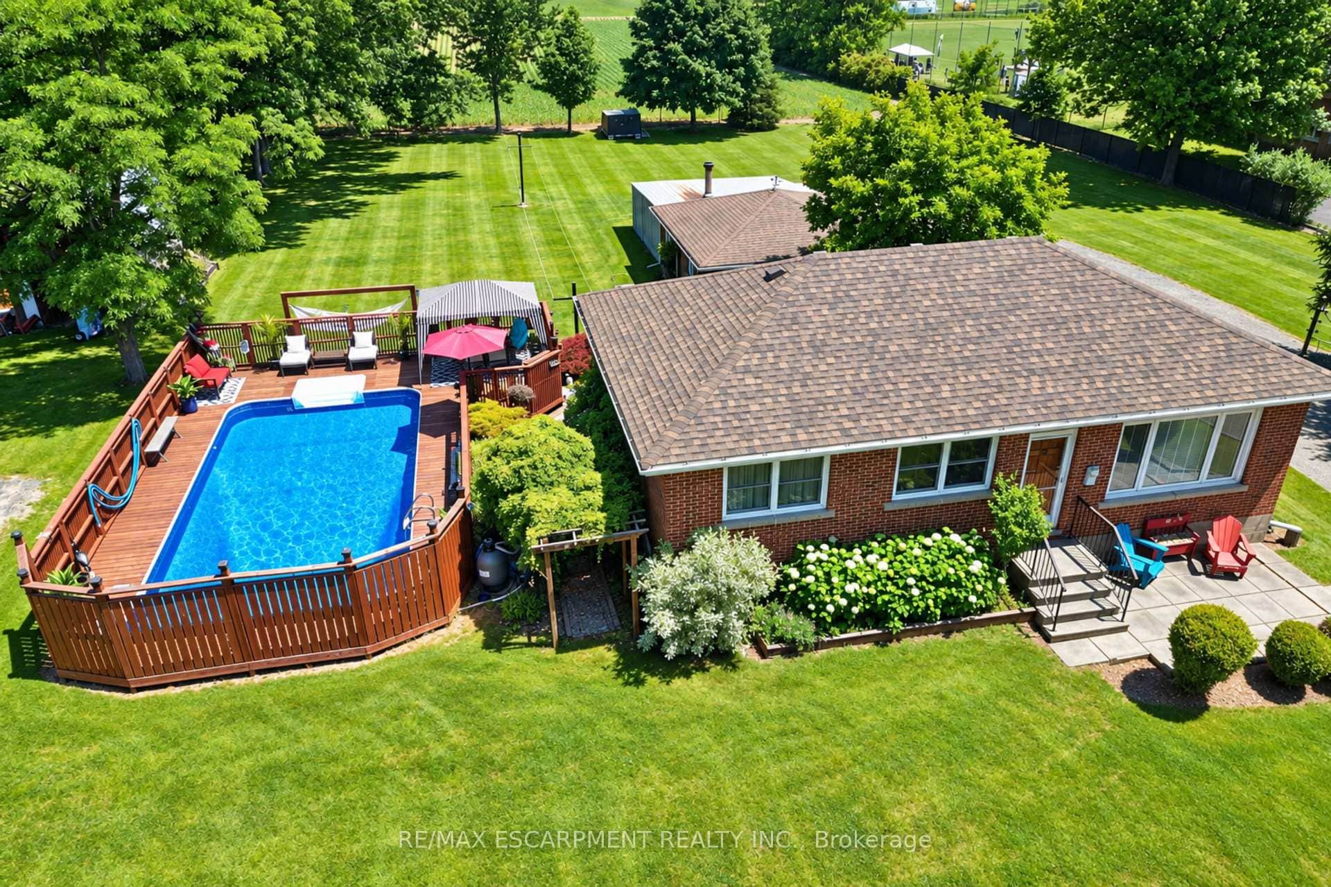 1065 Woodburn Road