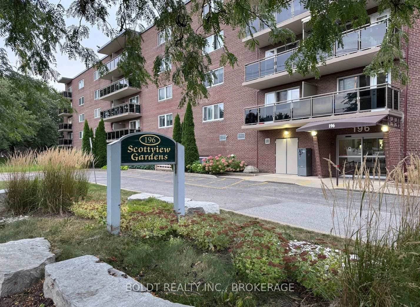 196 Scott Street Unit 521